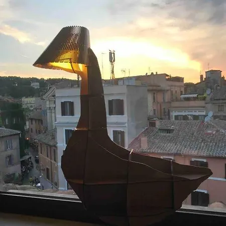 The View In Trastevere شقة *